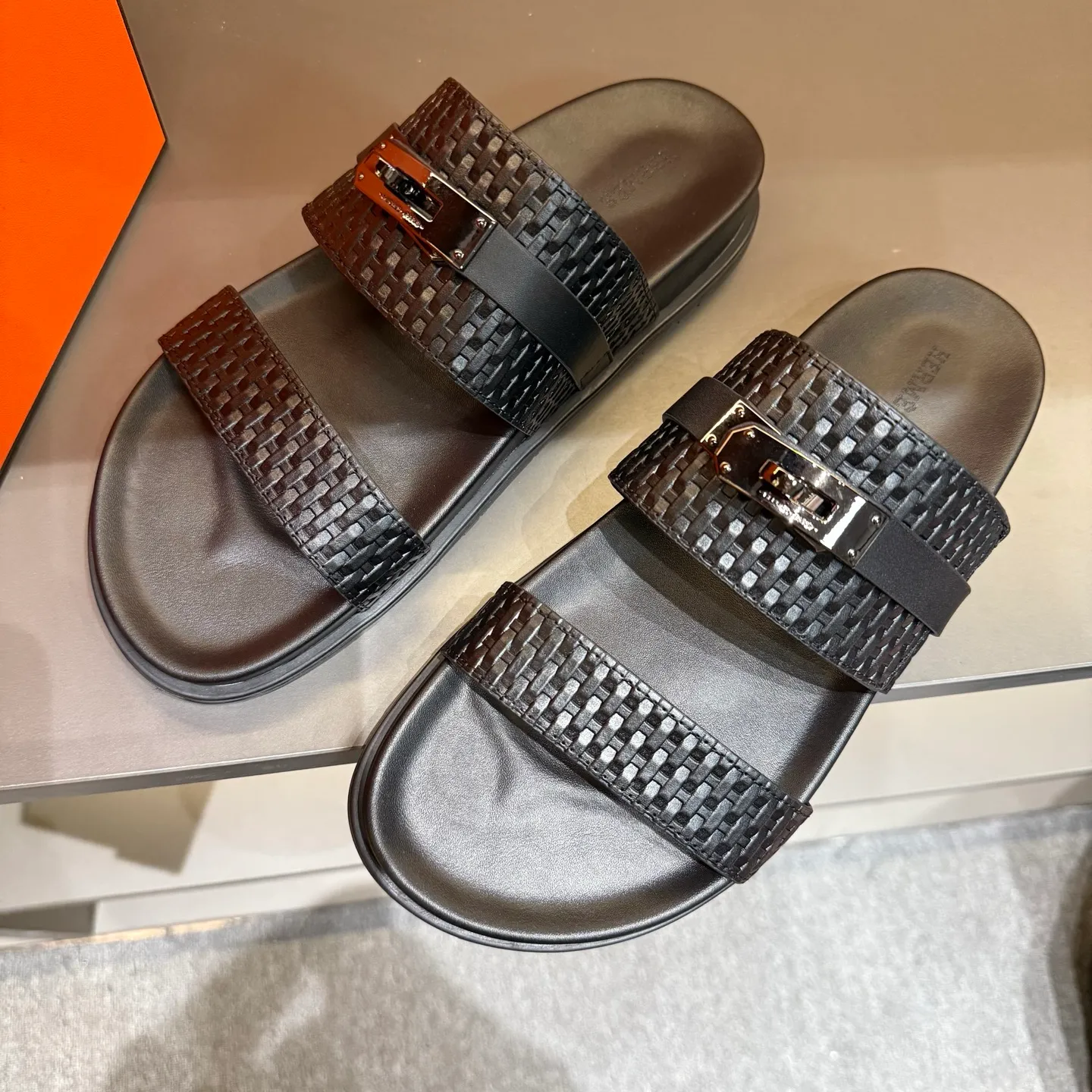 Men's shoes 💰300, size 38-45, the new 2014 summer Hermes shoes are the same as the original ones, handmade by masters! ❥High-end customization, exclusive products, the highest version in the industry⚠❥Using: Hermers upper: (pursuing top walking comfort) ✨Top quality on sale━━━━Hermes━━━━━